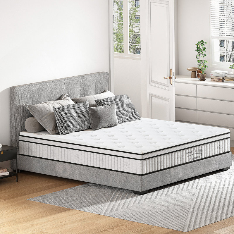 Matelas hybride confortable avec ressorts ensachés individuellement pour toutes les positions de sommeil, assurant une bonne nuit de sommeil