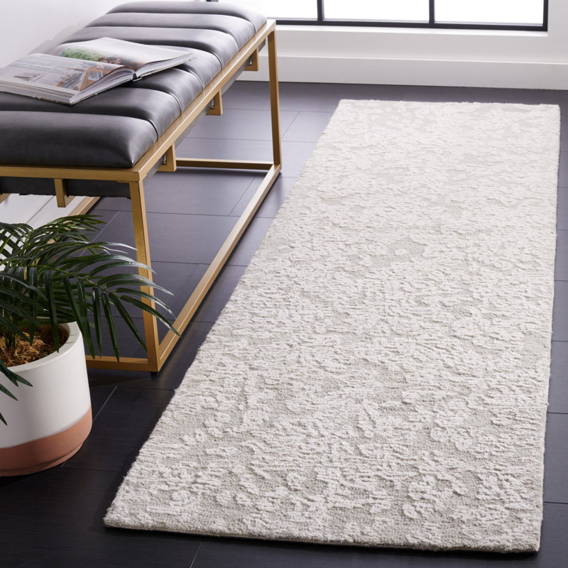 Amaya Hand Tufted Wool/Cotton Oriental Rug in Light Gray, Runner 2'3" x 8'