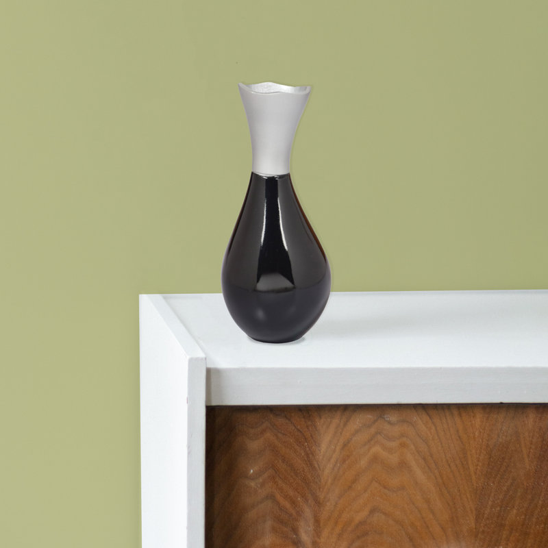 Ajooni Aluminum Table Vase, Black   Silver, 1