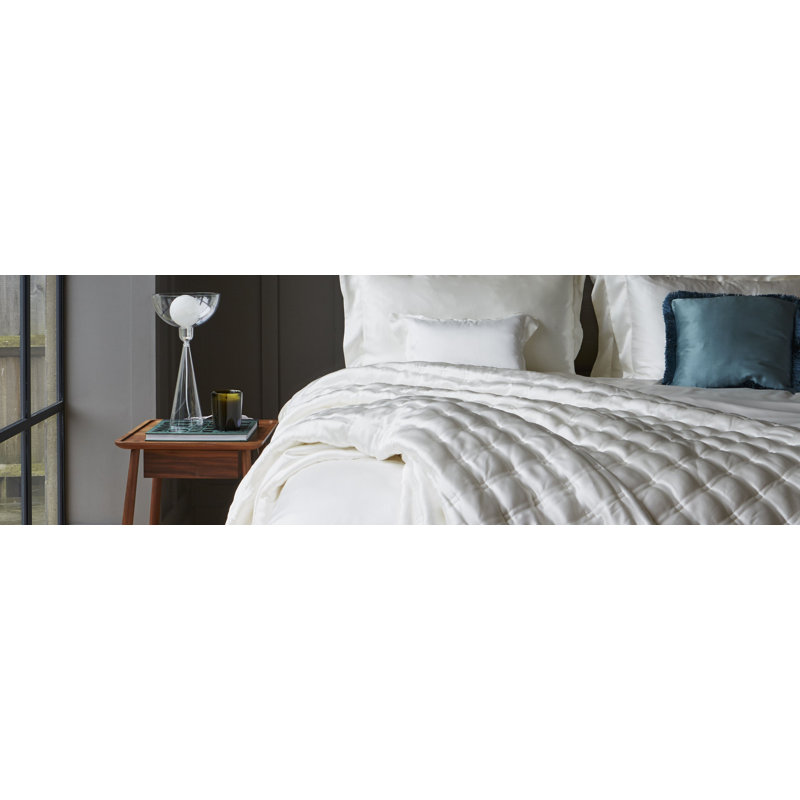 Signature Silk Pillow Case, Standard/Queen 20"x30", Ivory