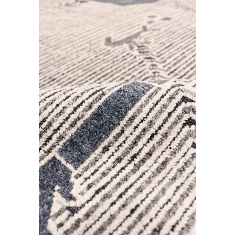 Khotan Hand Knotted Wool Oriental Area Rug in Ivory