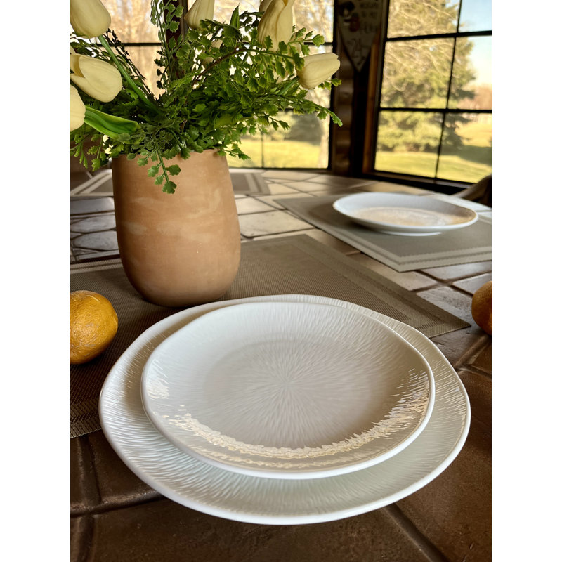 Assiette à salade en porcelaine blanche