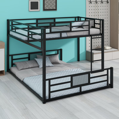 Space-Saving L-Shaped Bunk Bed with Integrated Staircase