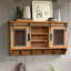 Armoire de rangement murale 31,89 "style industriel américain avec porte de grange et crochets