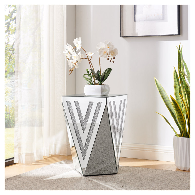 Table de bout triangulaire argentée avec miroir