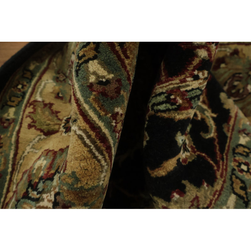 Tapis carré classique noir et beige Agra avec motif détaillé 6 pi x 6 pi