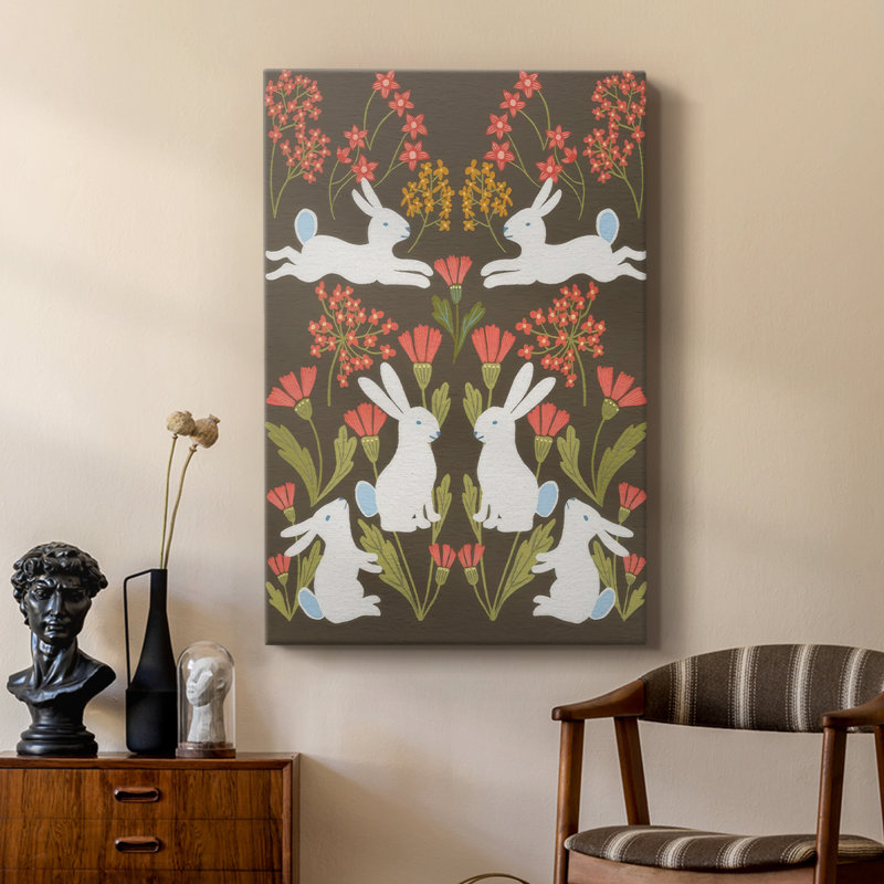 Folk Flower and Rabbit II - galerie sur mesure, H 18 po x l 12 po