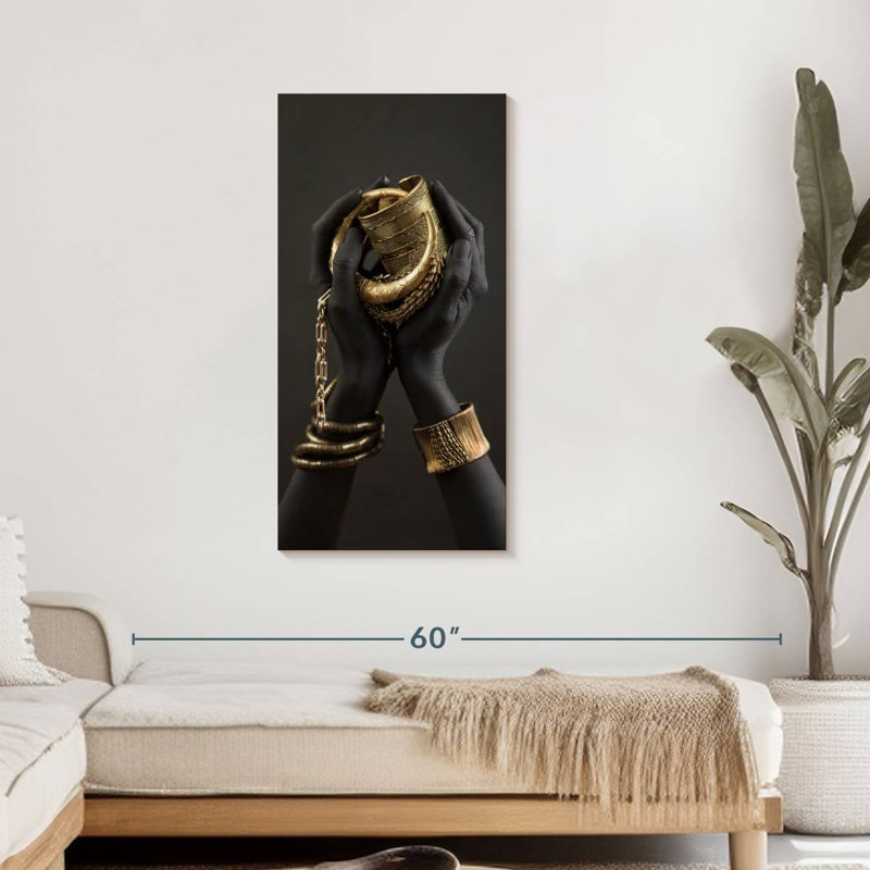 Femme africaine, mains dorées sur toile, H 42 po x l 21 po x P 1,25 po