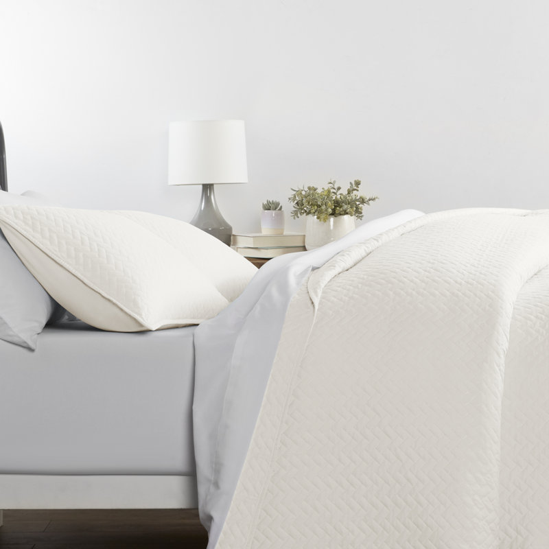 Double Brushed Herringbone Stich Pattern Quilted Coverlet Set, Ivory, Twin Coverlet + 1 Sham