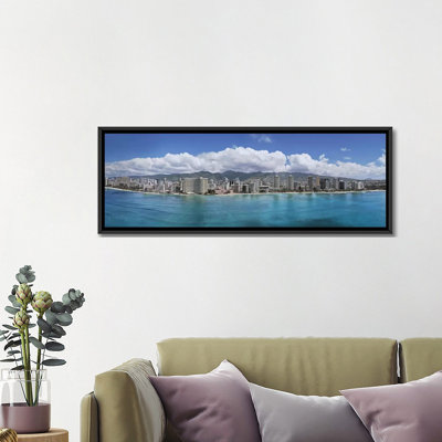 Bâtiments au bord de l'eau, Honolulu, Oahu, Hawaï - impression sur toile tendue