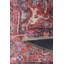 Tapis rouge à motif tissé rétro-571256304