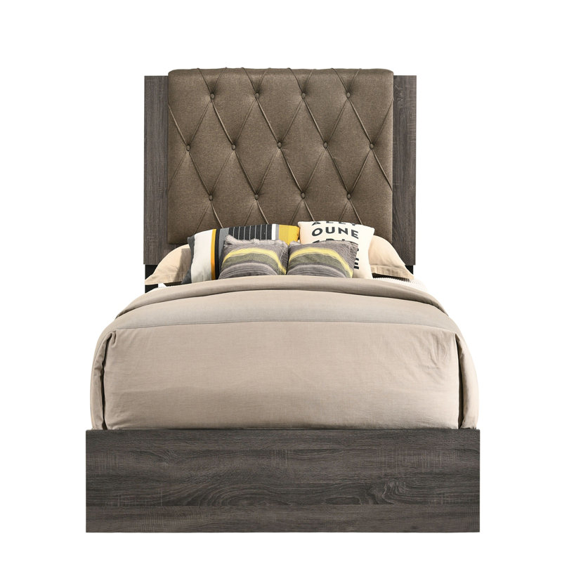 Tissu et lit à finition chêne gris rustique