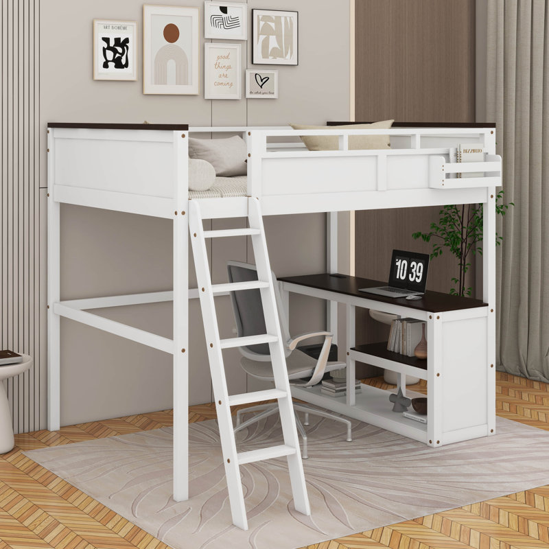 Grand lit mezzanine avec bureau, tablette ouverte et port USB