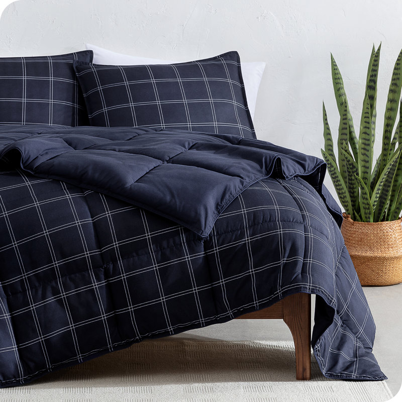 Ensemble d'édredon en duvet synthétique, Édredon simple TG + 1 taie décorative standard, Minuit / blanc - carreaux modernes
