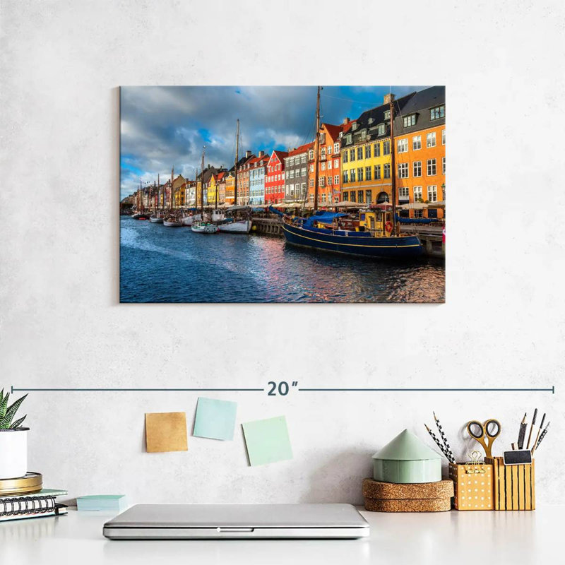 Tergel Nyhavn Port Copenhagen, H 8 po x l 12 po