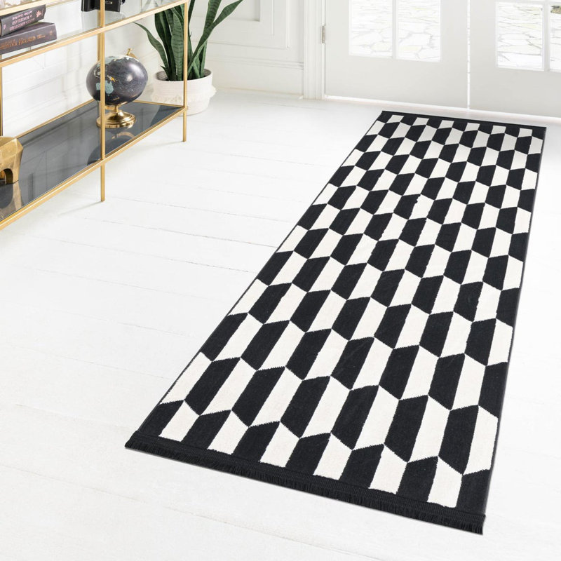 Lucerito Geometric Indoor Rug, Runner 2' x 6'1"