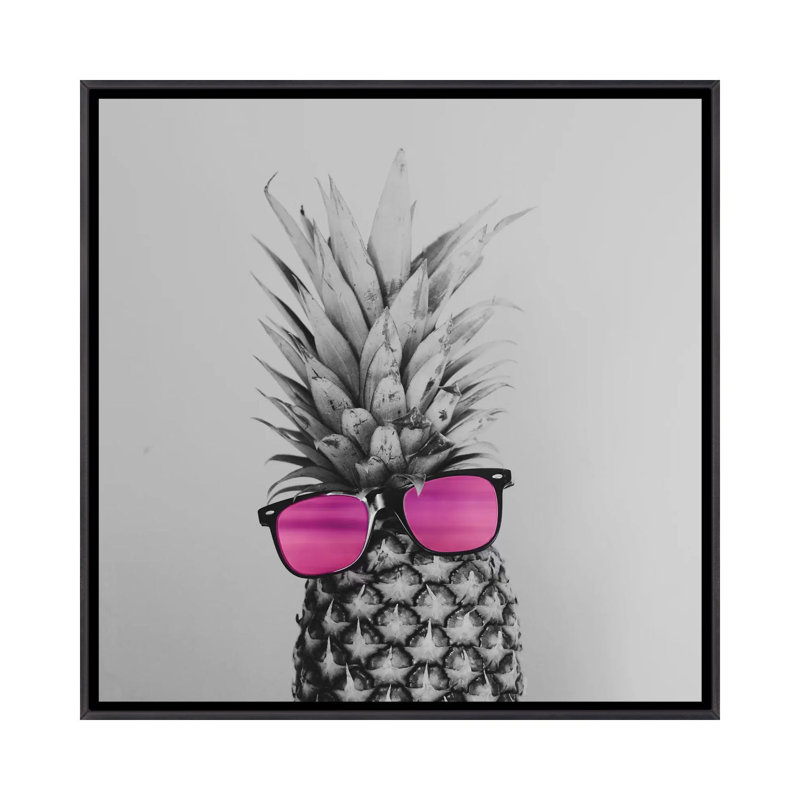 «Mme. Pineapple 'par Chelsea Victoria - reproduction d'art, H 26 po x l 26 po x P 1,5 po, Toile avec cadre noir patiné
