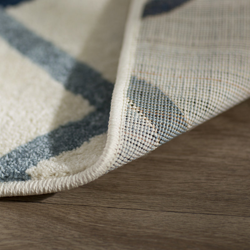 Hewitt Geometric Indoor Rug, Rectangle 5'3" x 7'3"