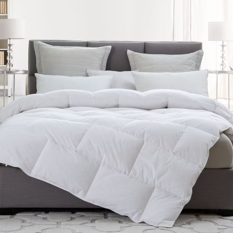 Luxury All Season Goose Down Comforter with 600 Thread Count Organic Cotton Cover, Queen