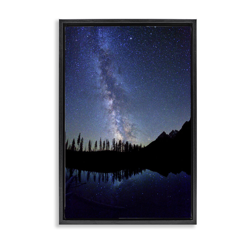 Nebula Reflection in Lake Floating Frame, design par Royce Bair, Cadre flottant noir de jais, H 25 po x l 17 po