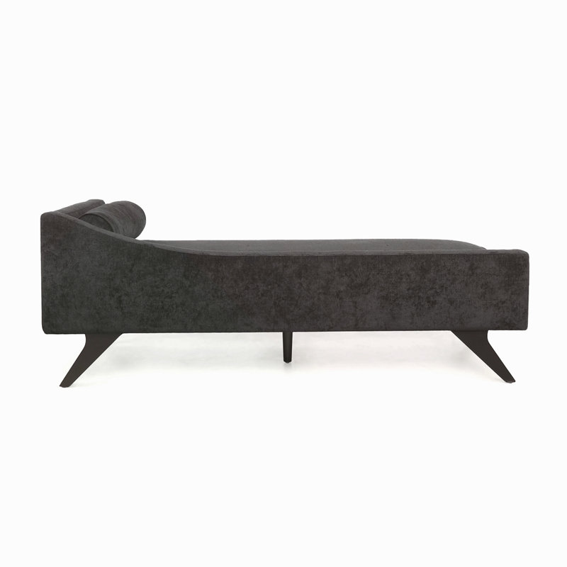 CHAISE LUNGE