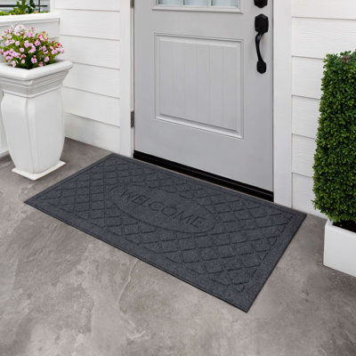 Welcome Impressions Casual Geometric Weather Resistant  Door Mat