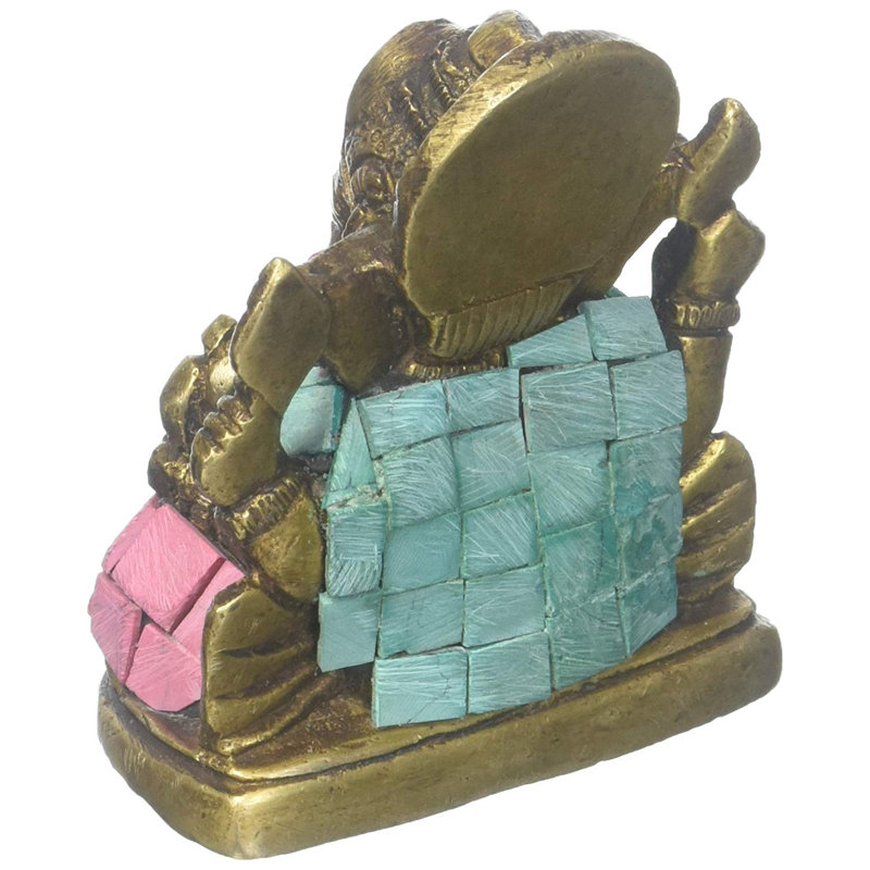Sauves bénissant Ganesha