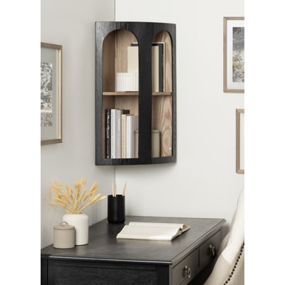 Armoire de coin en bois