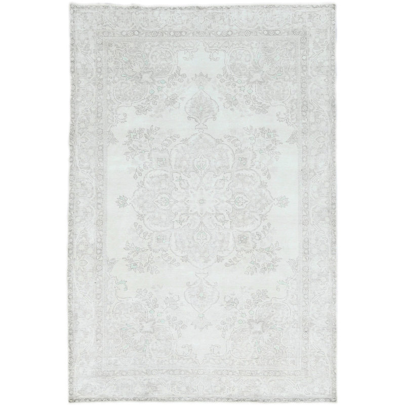 Tapis oriental délavé à la main à motif floral antique classique 6 pi 5 po x 9 pi 4 po Diontre