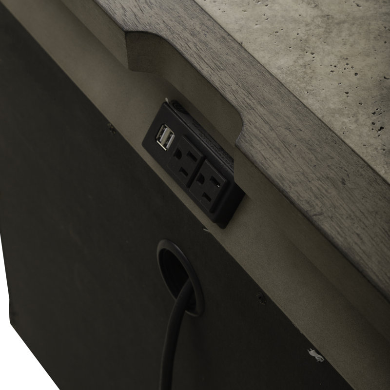 Dariane 3 Drawer Nightstand