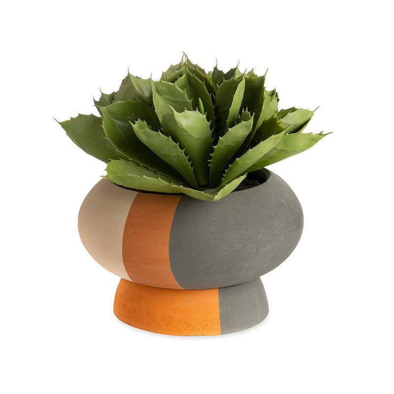Pot à fleurs en argile