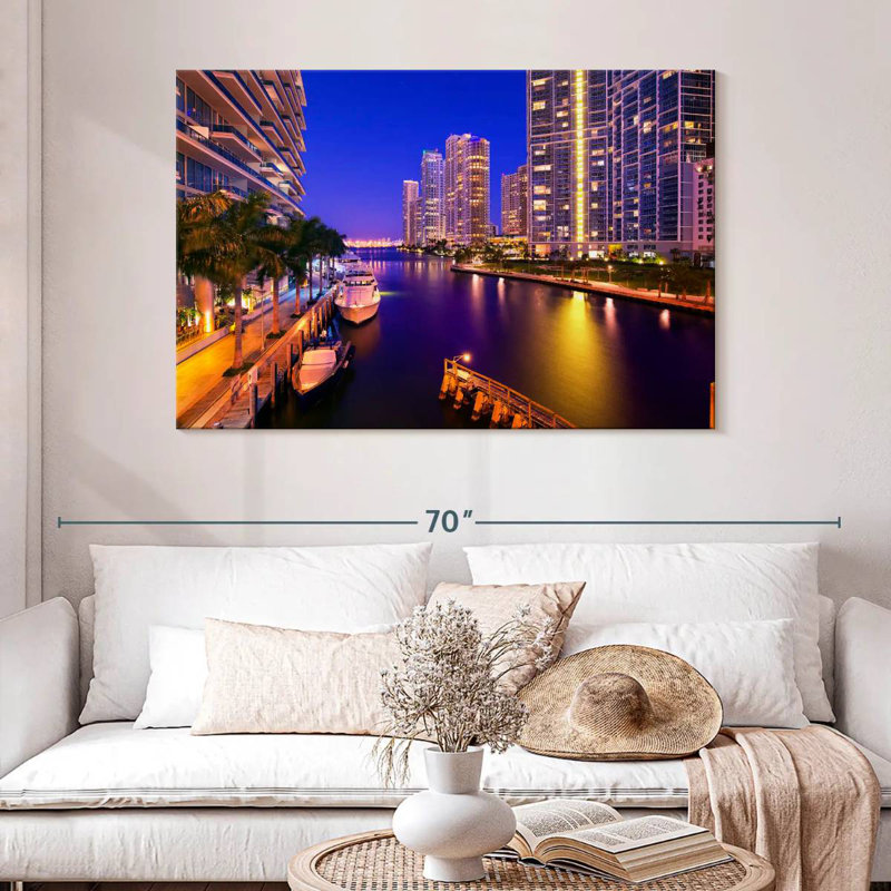 Sirpi Downtown Miami Riverwalk, H 32 po x l 48 po