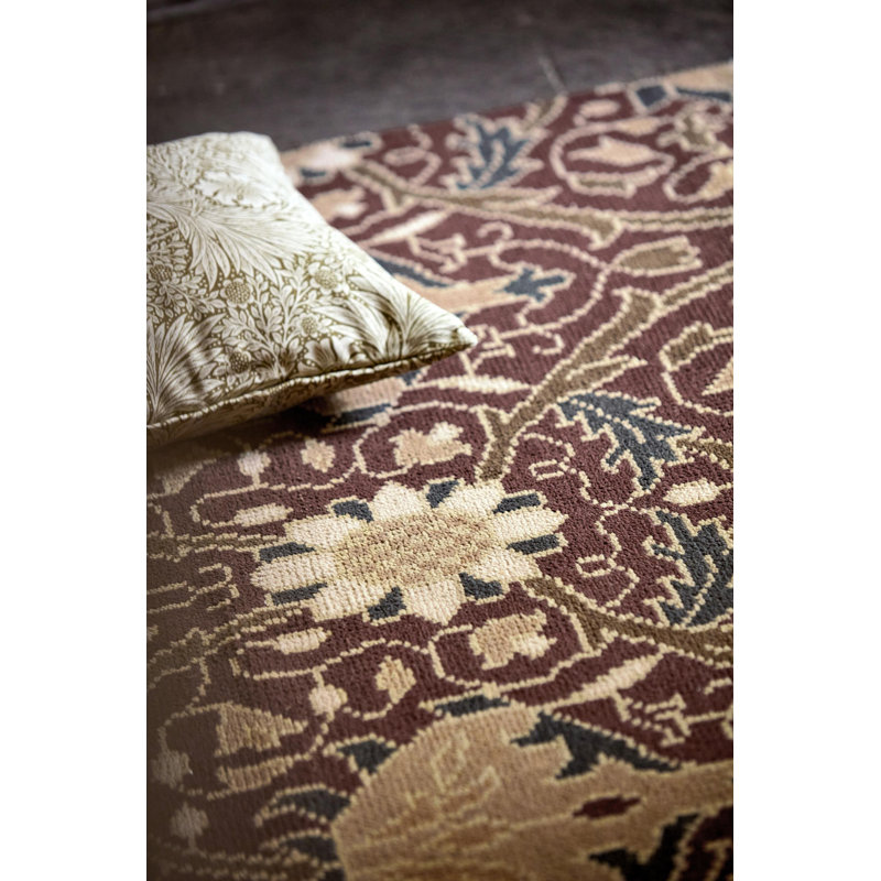 Hand Knotted Wool Floral Area Rug in Leafy Arbour Green, Rectangle 6'7" x 9'2"