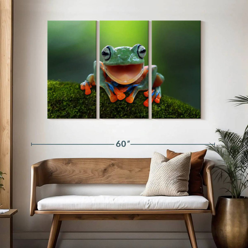 Brampt Happy Tree Frog, 32" H x 50" W