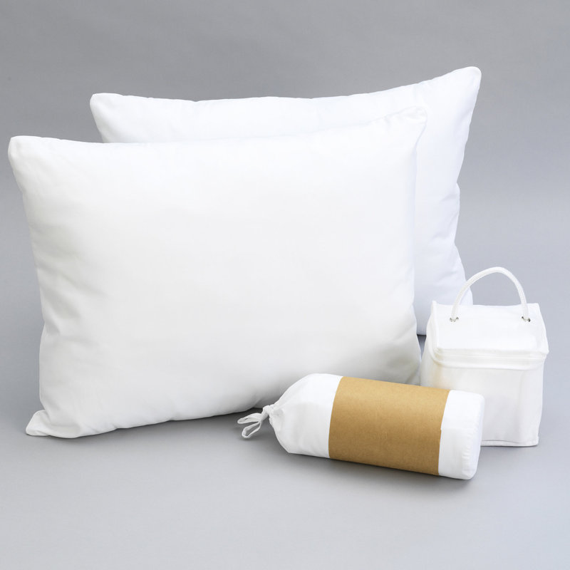 Très grand lit - 2 coussins, drap de microfibre à 100%, protège-matelas. Protège les déversements de liquide, les punaises de lit, etc. Oreillers avec housses à fermeture à glissière. Draps blancs en microfibre. Double couture