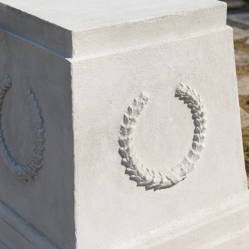 Square Laurel Pedestal