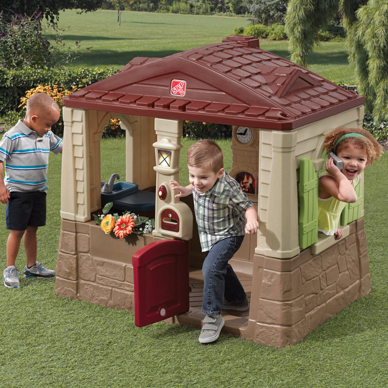 Neat & Tidy Step2 129.54cm W x 88.9cm D Outdoor Plastic Playhouse with Kitchen
