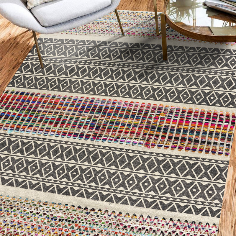 Handmade 5' x 7' Multicolor Gray Geometric Cotton Rug