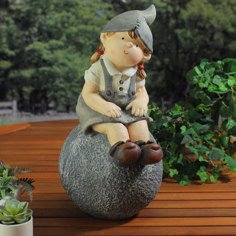 Fantasy & Sci-Fi Garden Statue
