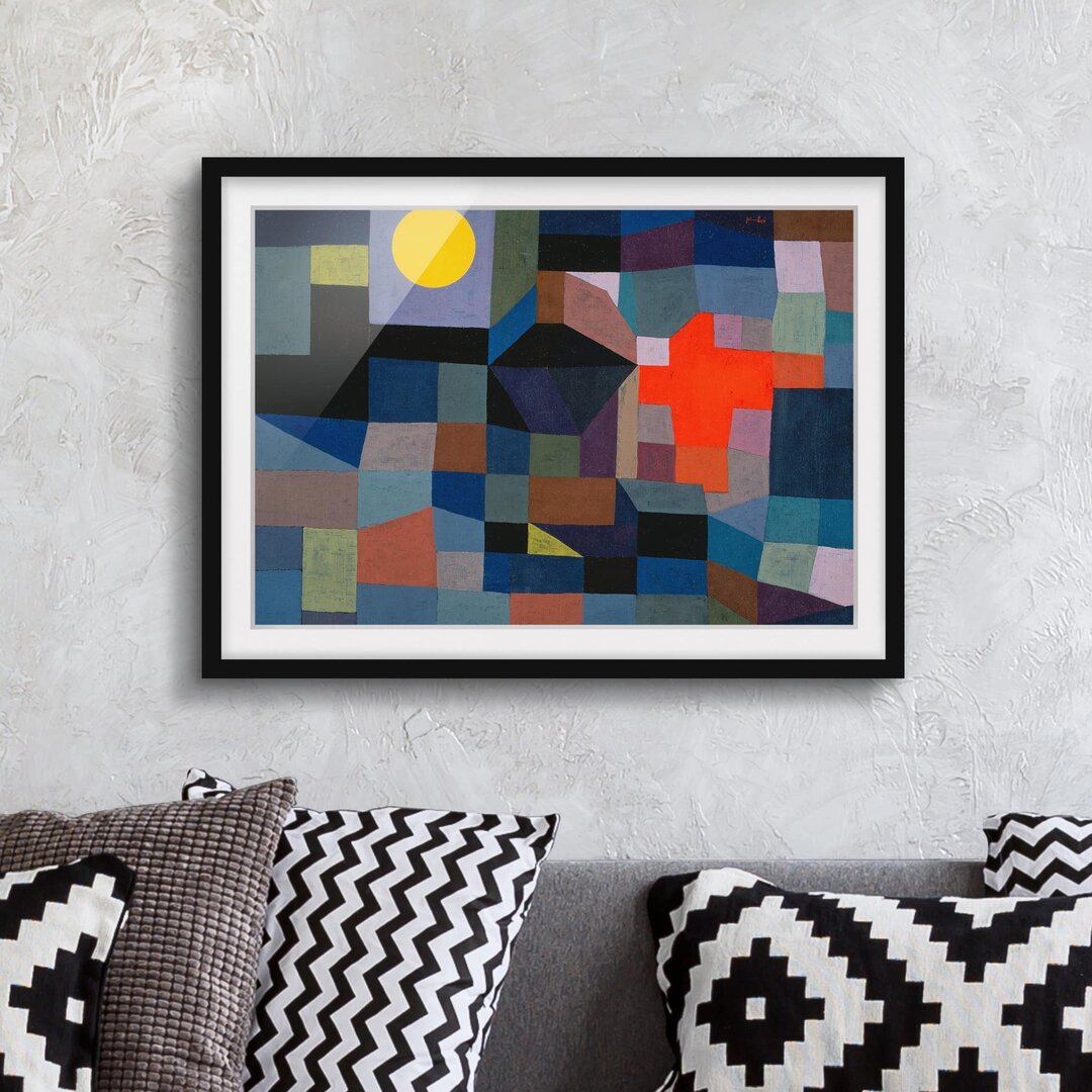 Gerahmtes Poster Fire at Full Moon von Paul Klee