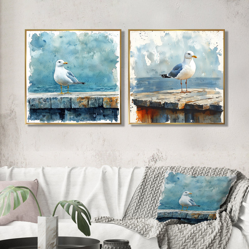Mouette sur le quai I - décoration murale oiseau - art mural moderne 2 pièces, 16" H x 33" W, Floater Framed, Doré