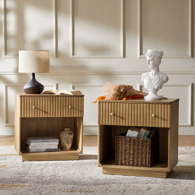 Kaybri 23.5''W Modern Fully Assembled Fluted Solid Wood End Table with Hidden Compartment and Charging Staion（Set of 2)