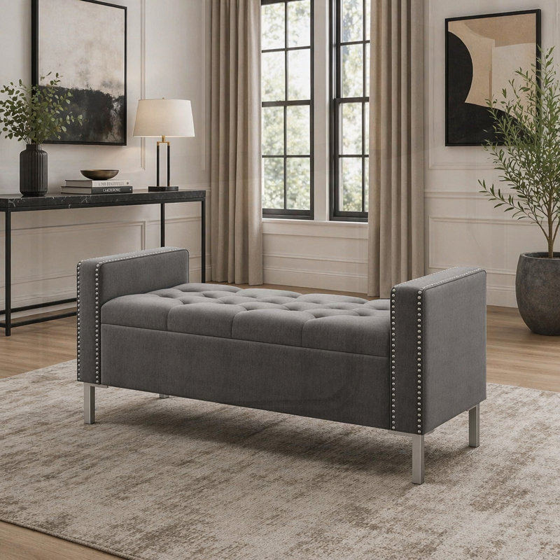 Banc repose-pieds carré avec accoudoirs carrés et garniture cloutée en velours moelleux, parfait pour les sièges modernes et fonctionnels