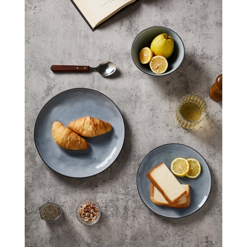 18 Piece Stoneware Dinnerware Set - Service for 6, Grey