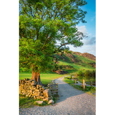 «District Lake» par Shaiith - Photographie sur toile tendue