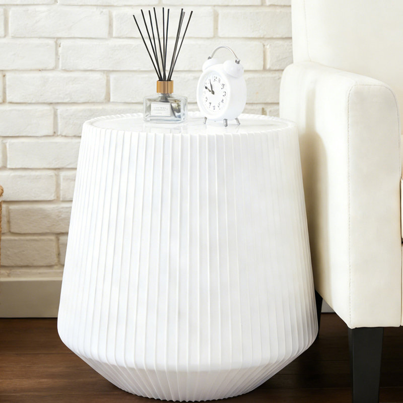 Table d'appoint, Blanc