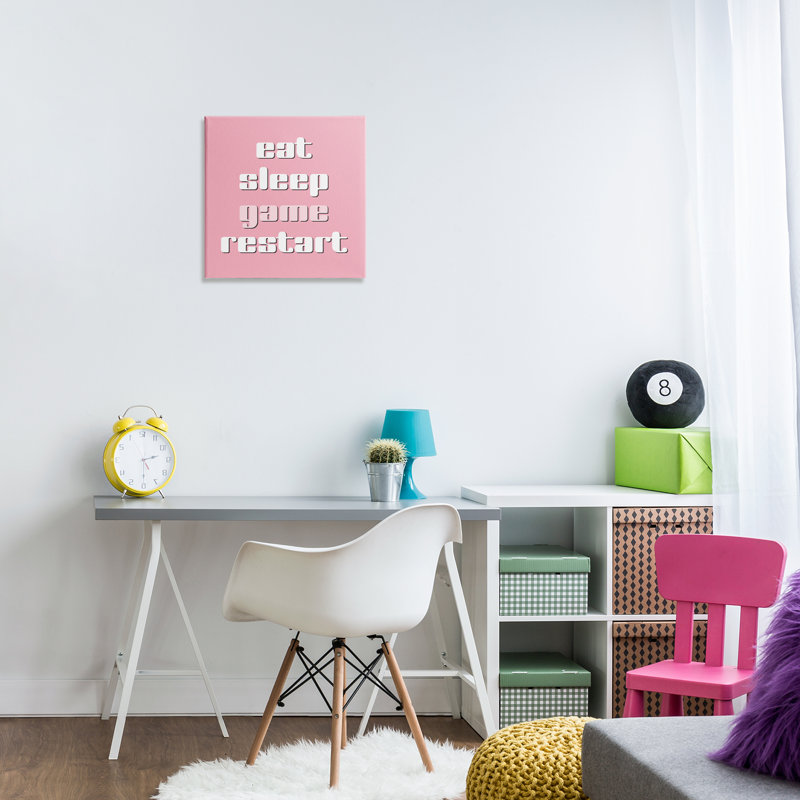 Gamer phrases sur toile rose, design par Yass Naffas Designs, H 17 po x l 17 po