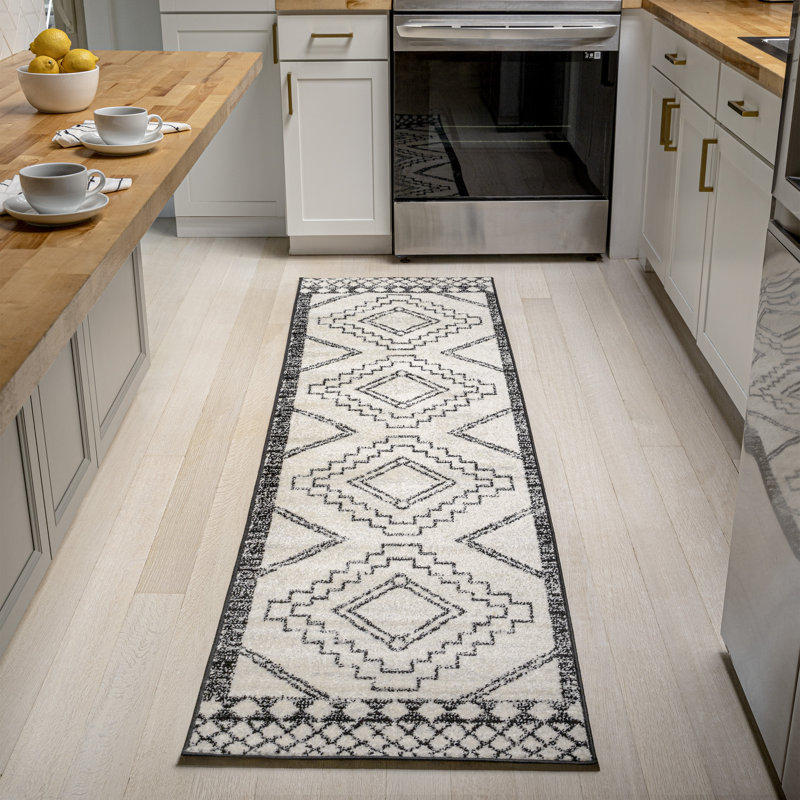 Amir Moroccan Beni Souk Cream/Black Rug, Runner 2'2" x 20'