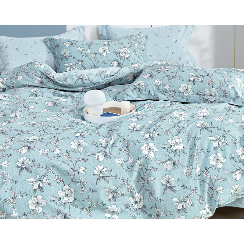 Twill Floral Comforter, Queen Comforter + 2 Standard Shams