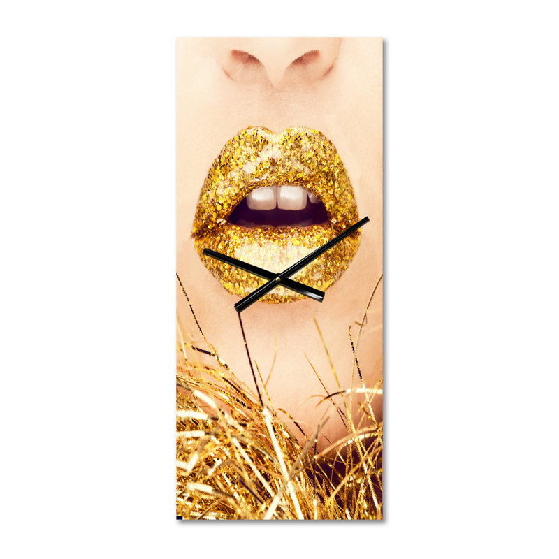 Gros plan sur une horloge murale, Grand